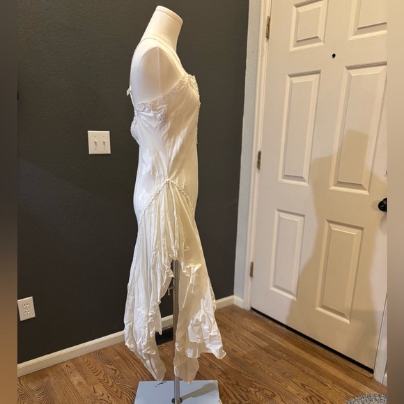 VICTORIA’s SECRET **Vintage** Hand-embellished, laced “Honeymoon” Nightgown - Picture 4 of 4